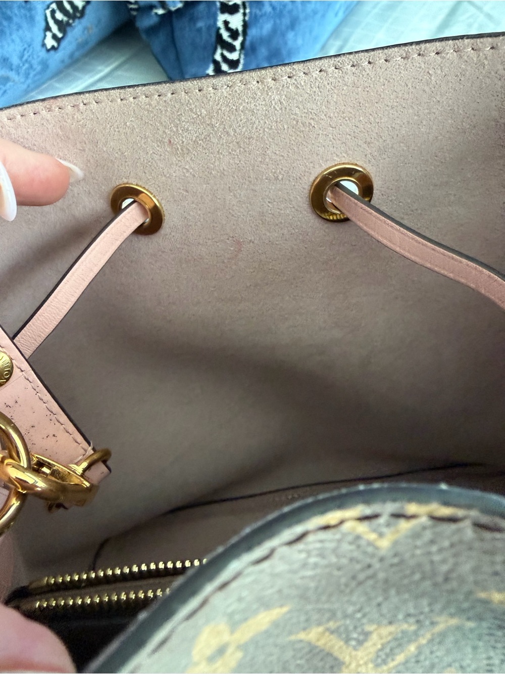 Louis Vuitton Brown Monogram Canvas Bucket Bag with Pink Trim - Picture 10 of 15